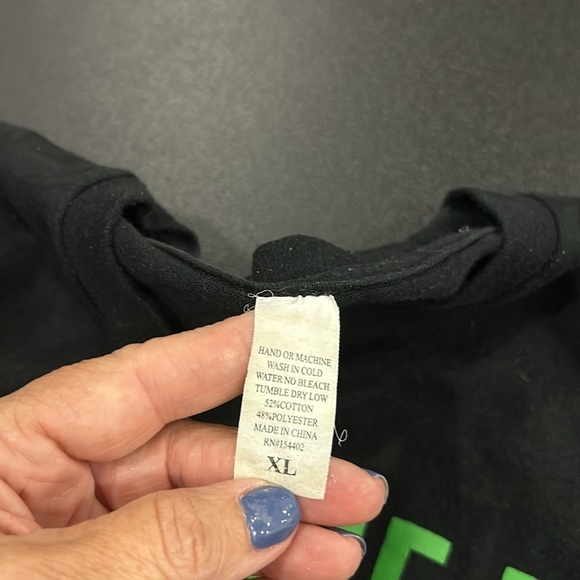 Men’s XL Welcome‎ To Paradise Classic Black Tee. (397) - Picture 5 of 5